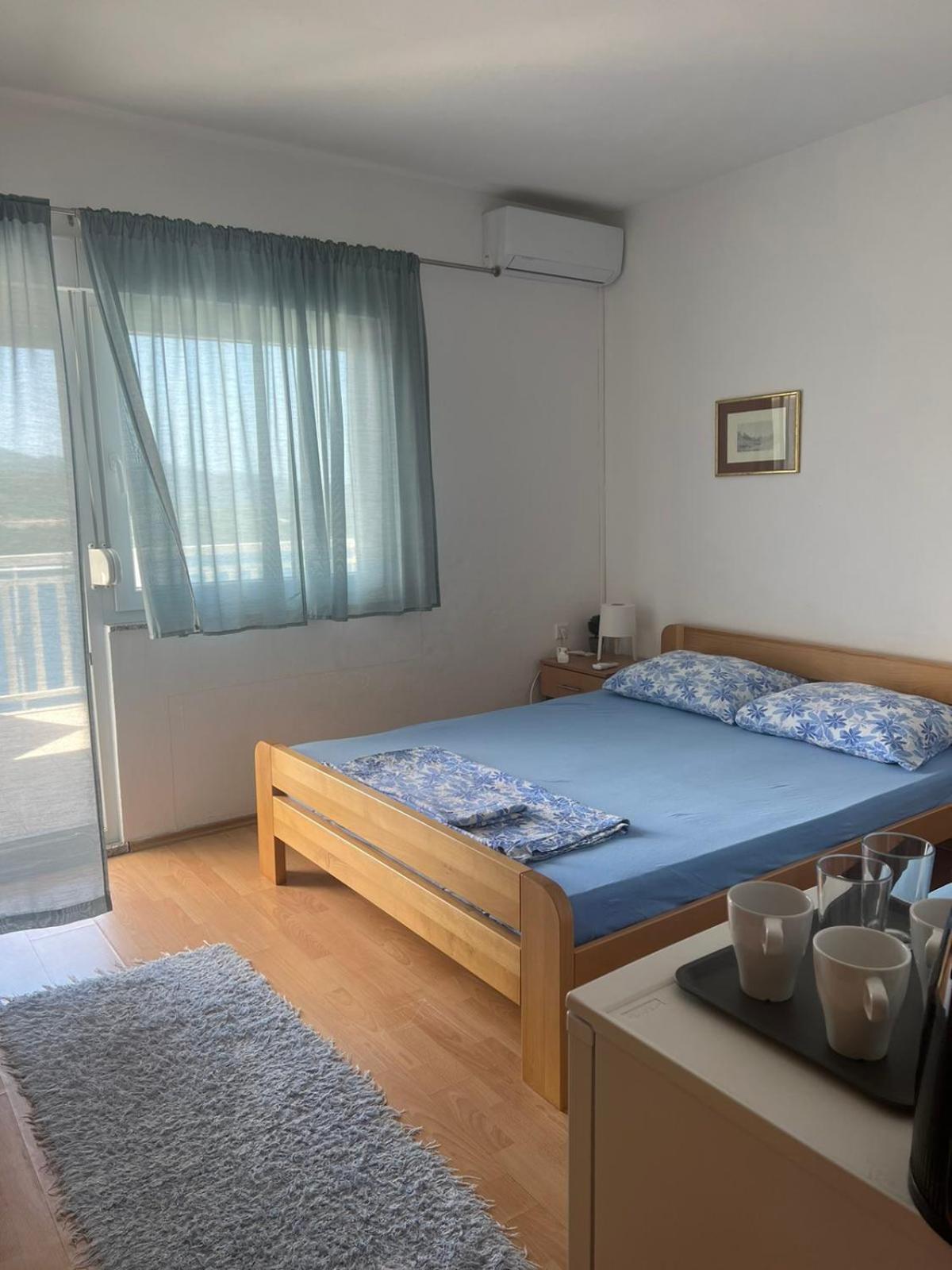 Apartment And Rooms Barbaric 内乌姆 外观 照片