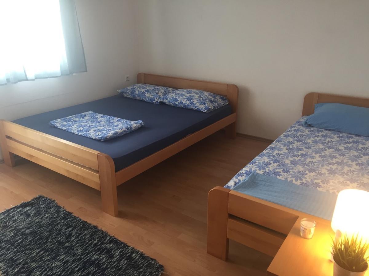 Apartment And Rooms Barbaric 内乌姆 外观 照片