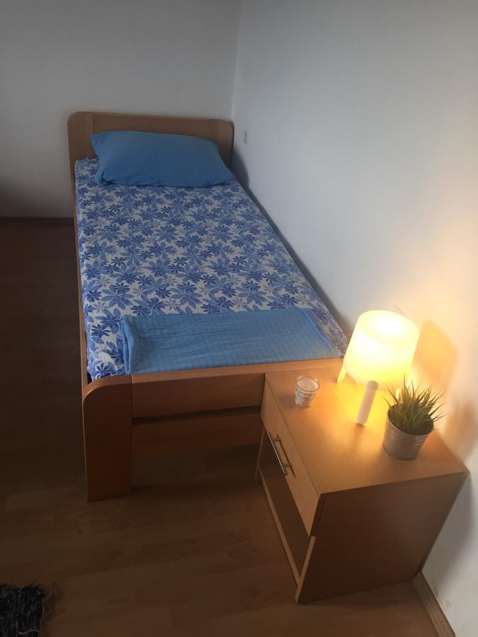 Apartment And Rooms Barbaric 内乌姆 外观 照片