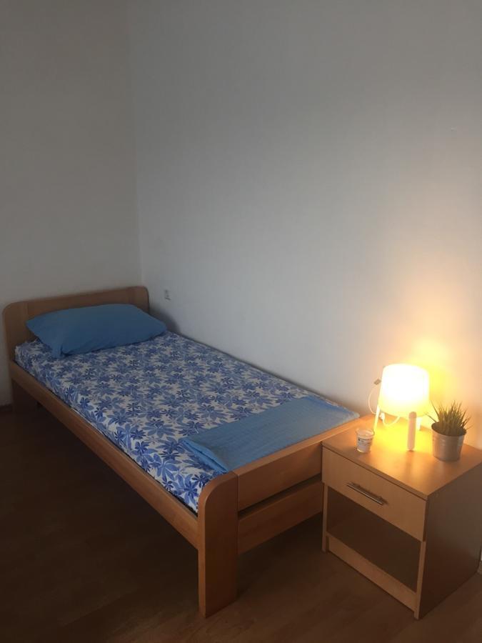 Apartment And Rooms Barbaric 内乌姆 外观 照片