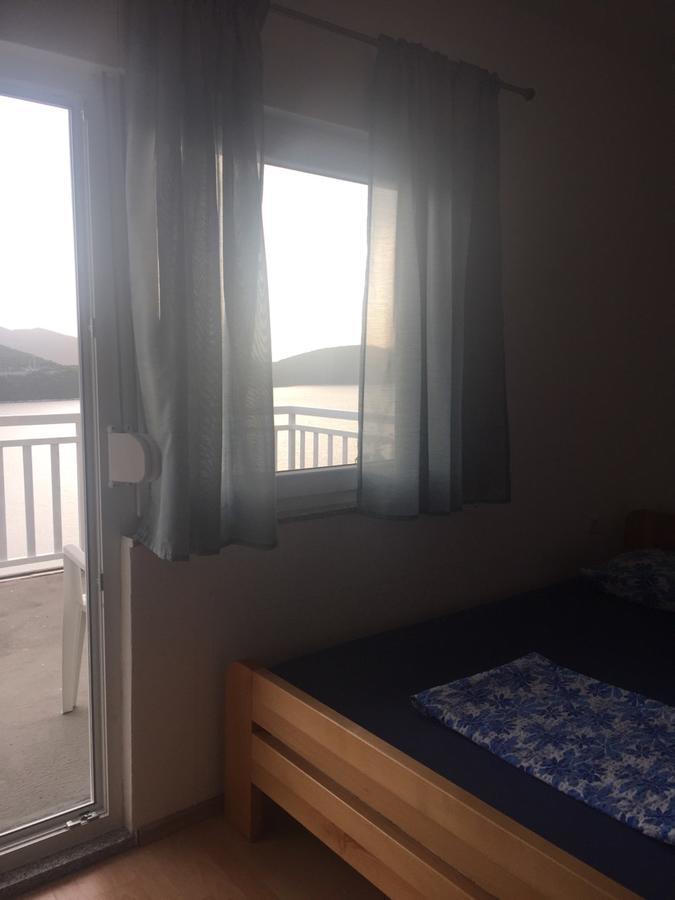 Apartment And Rooms Barbaric 内乌姆 外观 照片