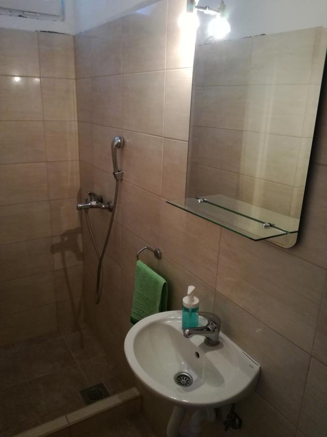 Apartment And Rooms Barbaric 内乌姆 外观 照片