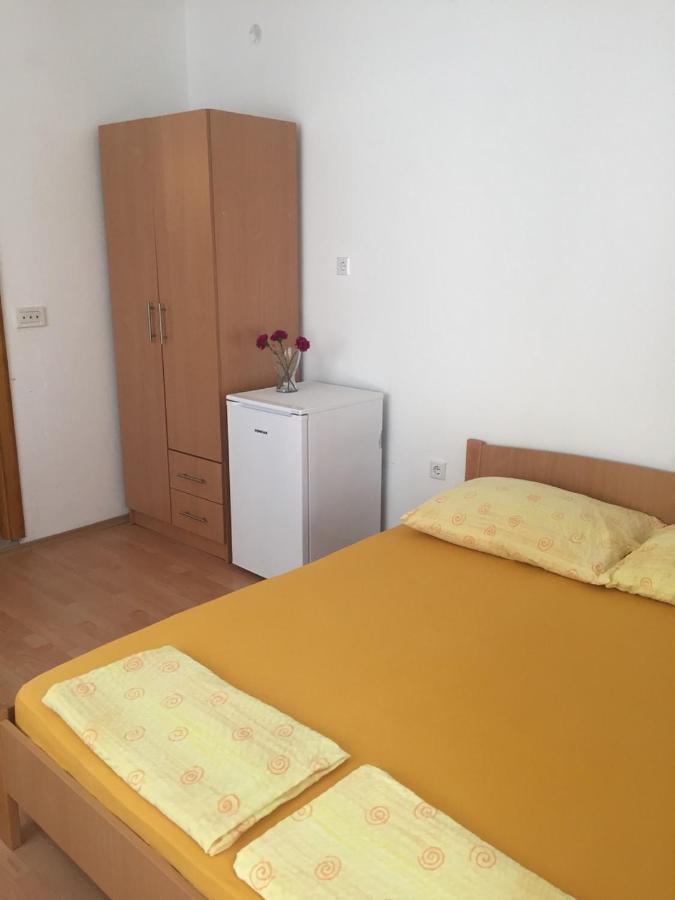 Apartment And Rooms Barbaric 内乌姆 外观 照片